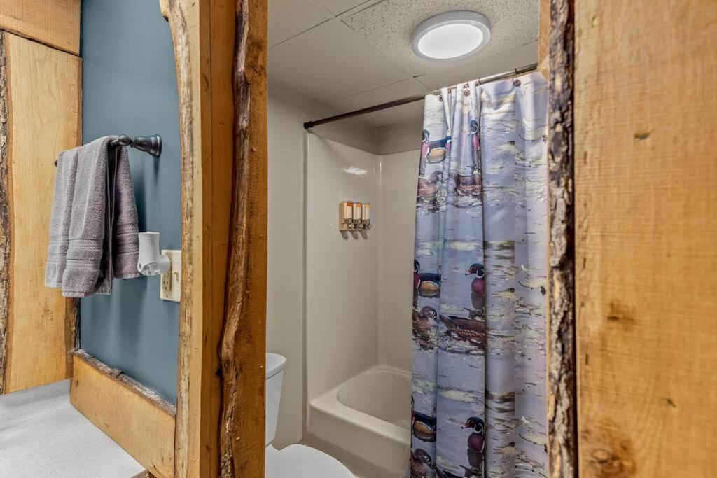 Stonegate Lodge 2 Queen Beds Fast Wifi 50" Tv Salt Water Pool Room #207 Eureka Springs Exterior foto